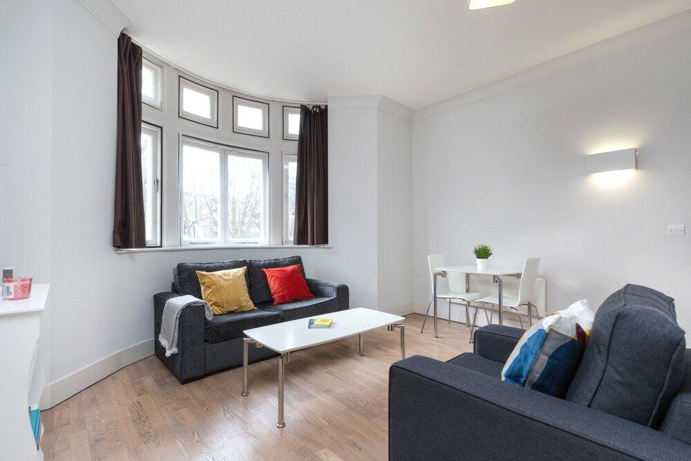 Albion Court E1