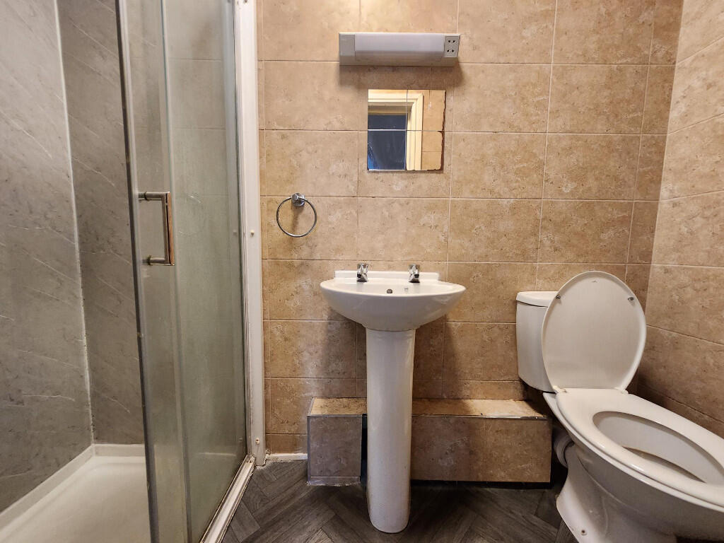 En Suite Bathroom
