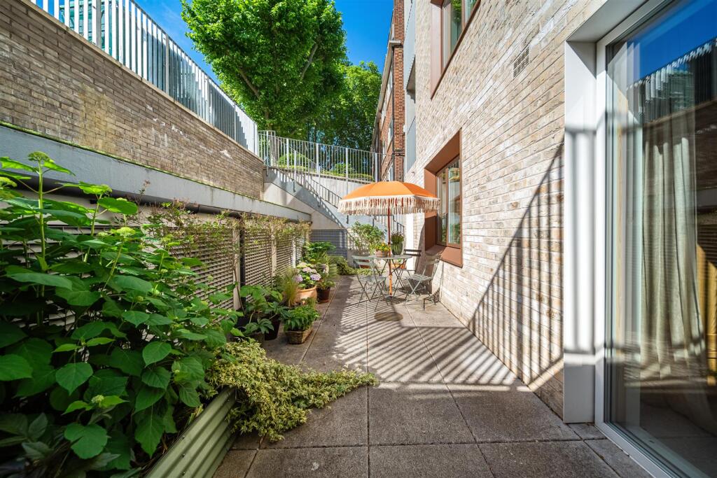 Knolly's Road-12.jpg