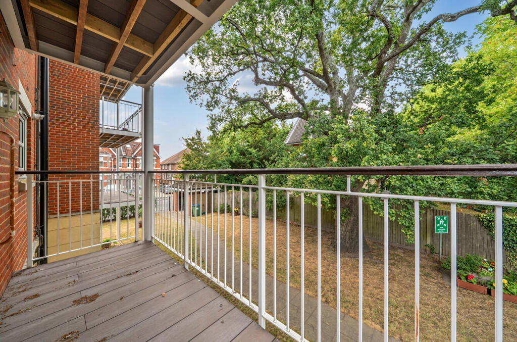 1326331-10-688219...