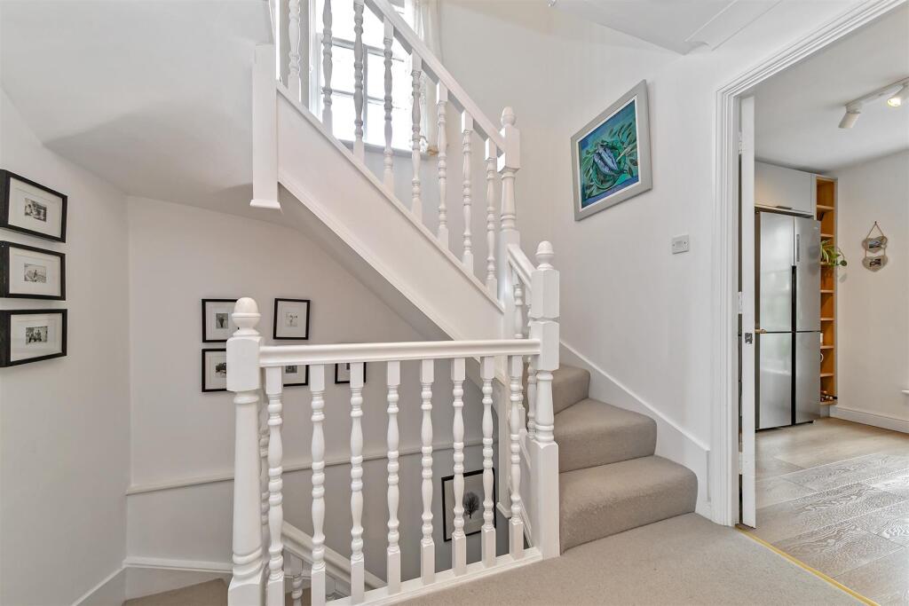 42GoldsmithsWay-32.jpg