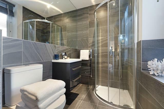 PG-PH-P1-ShowApt-Apr23-121.jpg