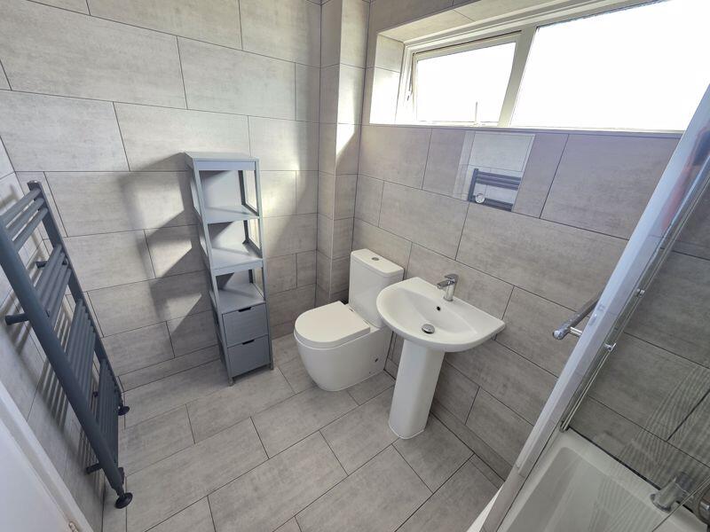 Bathroom Additional Image