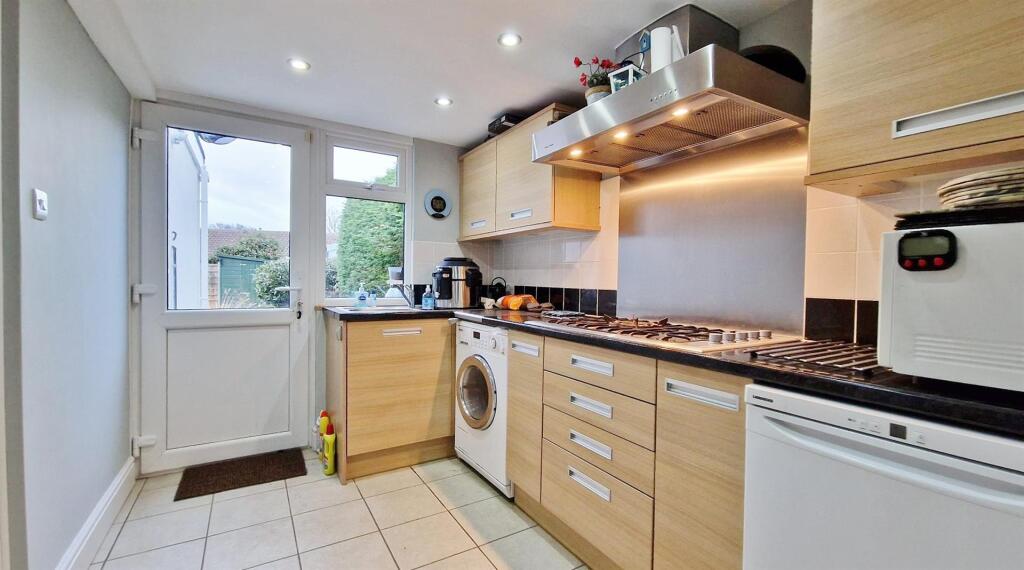 Utility Room/Kitchen