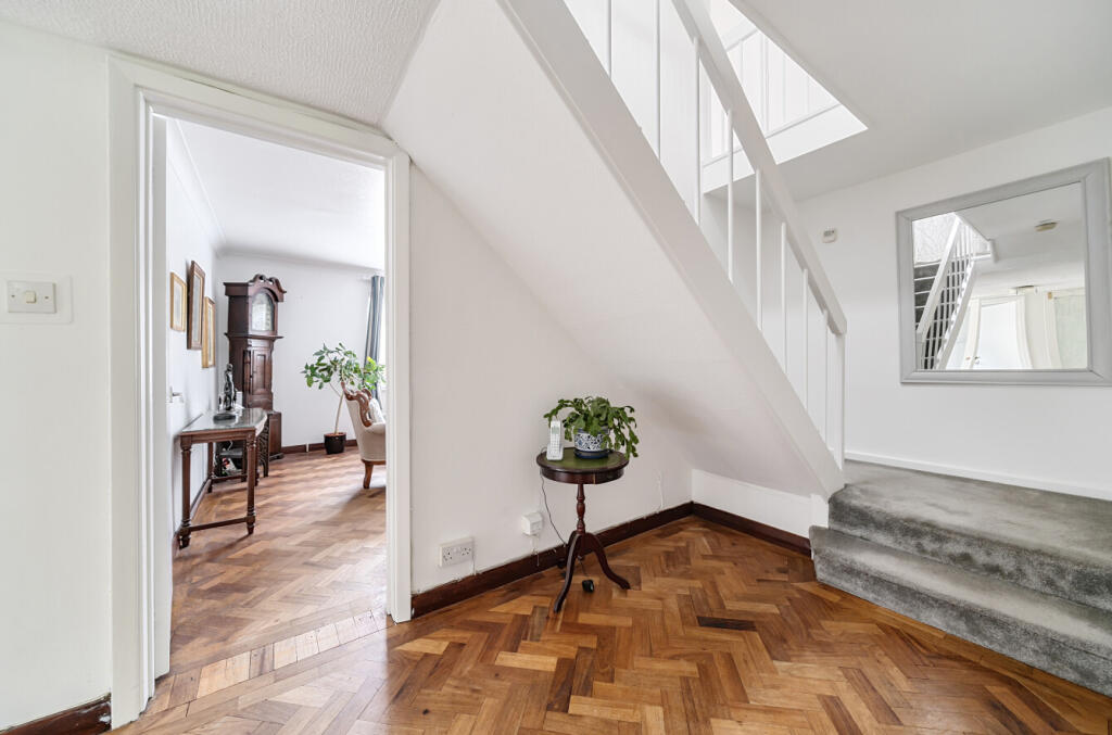 1326594-9-688229d...