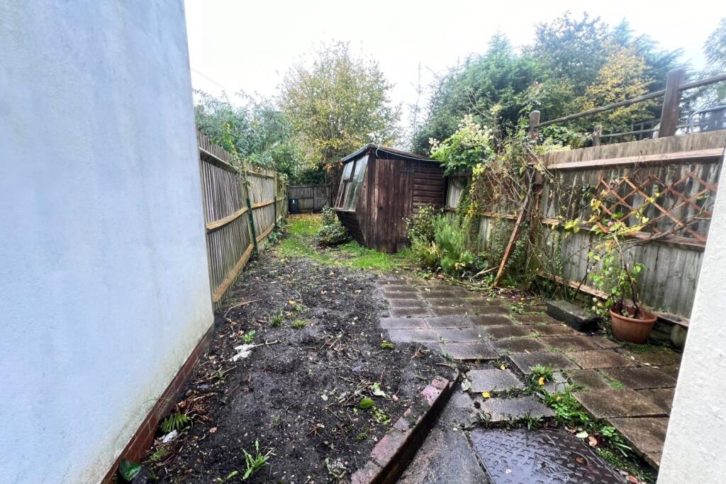 9 Harvest Road GARDEN