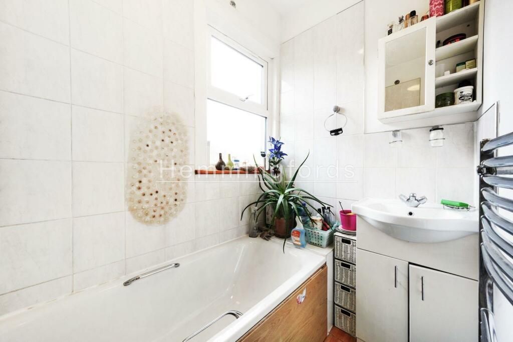 5A Woodlands Park Road - B3WvYA0m35CDw2R0viNz.jpg