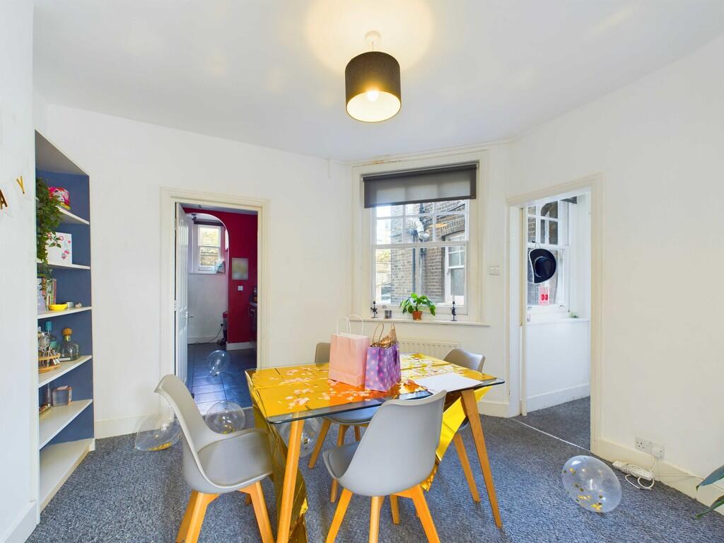 CAM03741G0-PR0044...