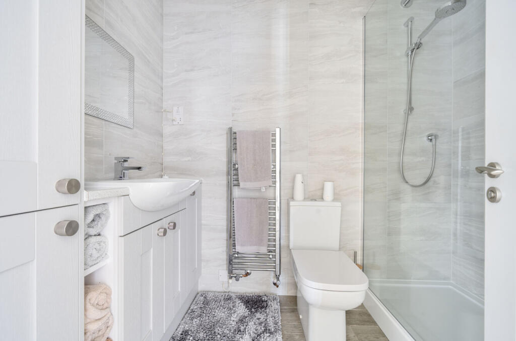 1295875-22-682c5e...