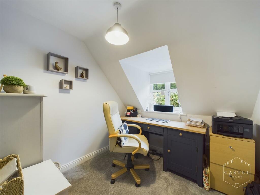 BEDROOM FIVE