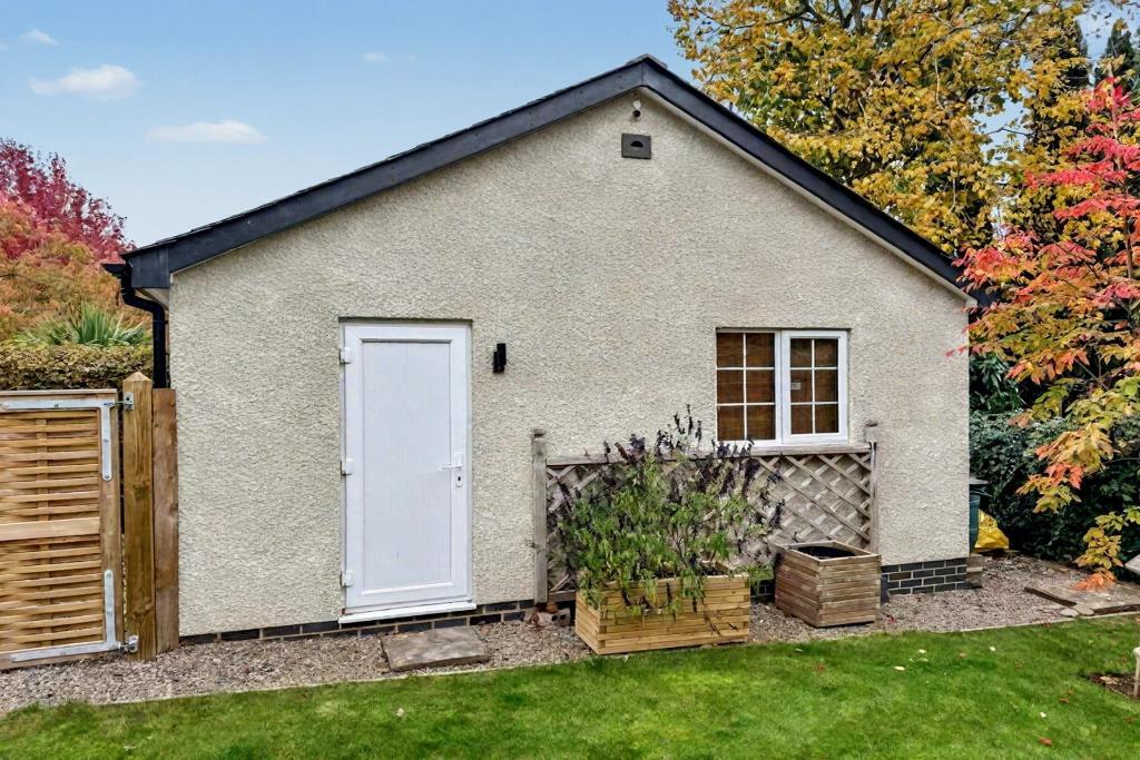 WhatsApp Image 2025-10-15 at 22.00.23_1b81de44 (Po