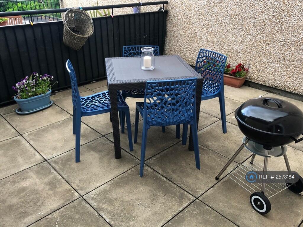 Large Private Roof Terrace 17sqm