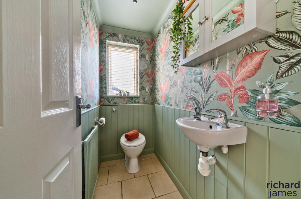 70cdf014f4b24dbfb00f14c45765c8e1