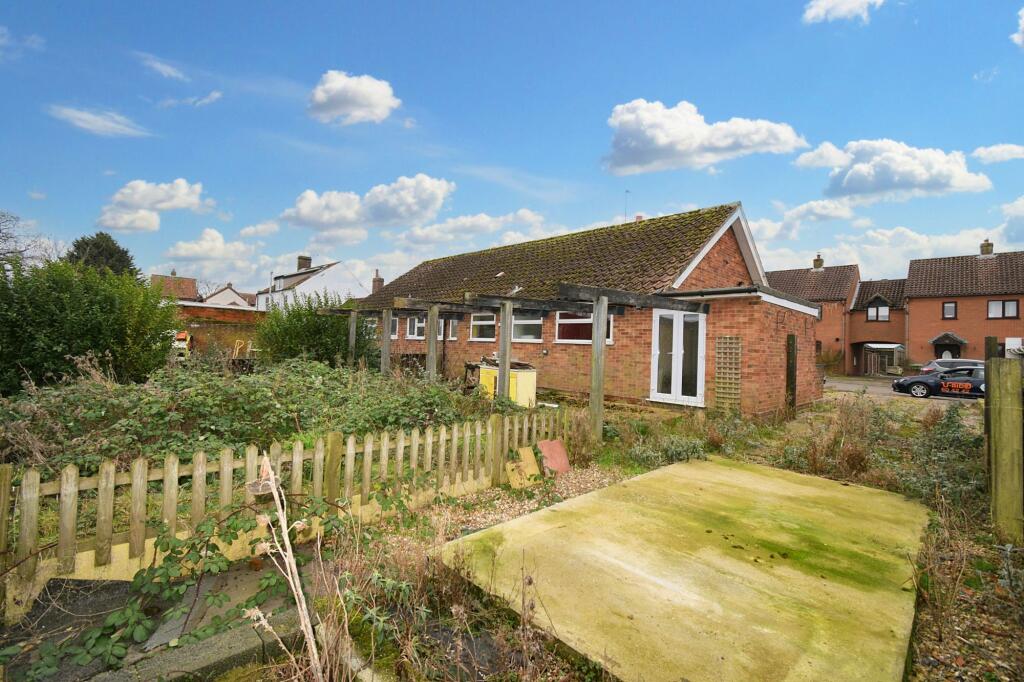 16 New Street, Cawston, Norwich, NR10 4AL