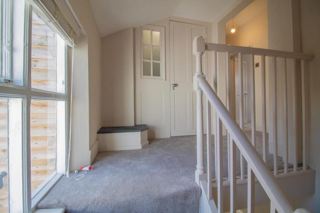 16 Whiting Street [Landing 01] WHATLEY LANE.jpg