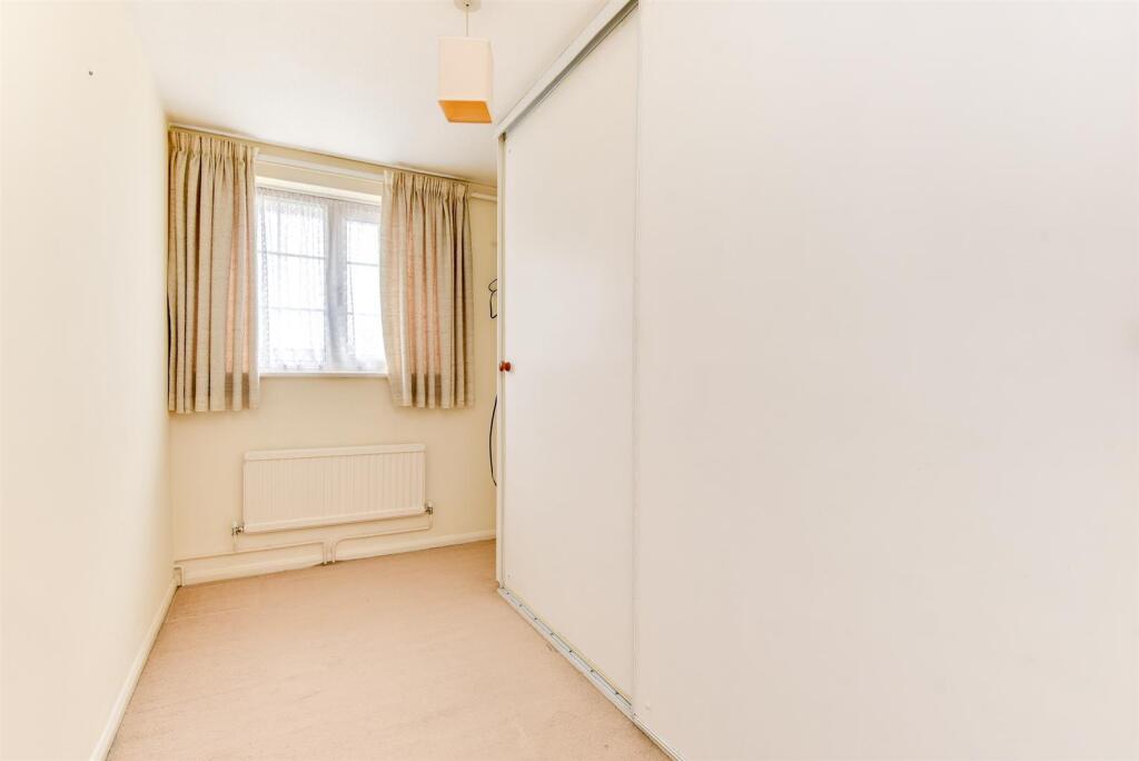 For Sale by Aspire Residential | Hurston Close