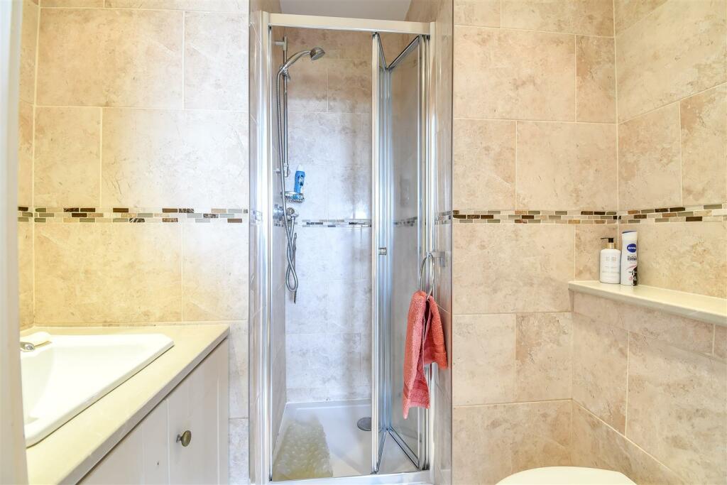 En Suite Shower Room