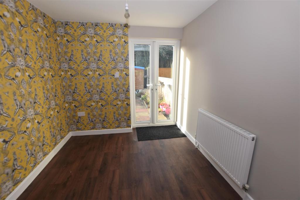 Dining Area.jpg