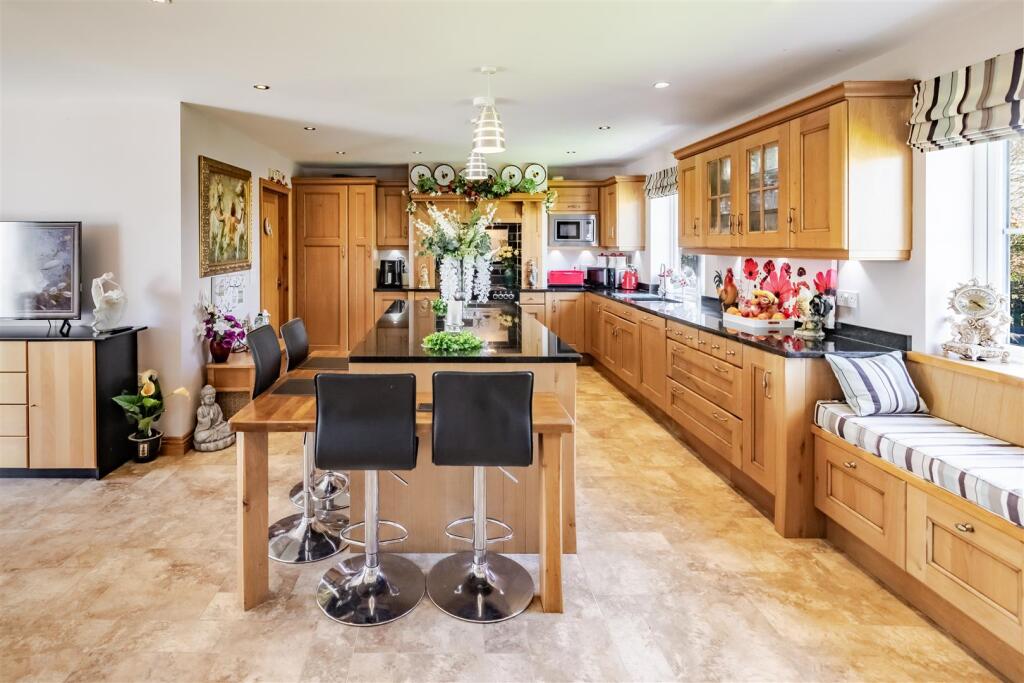 Kitchen / Diner