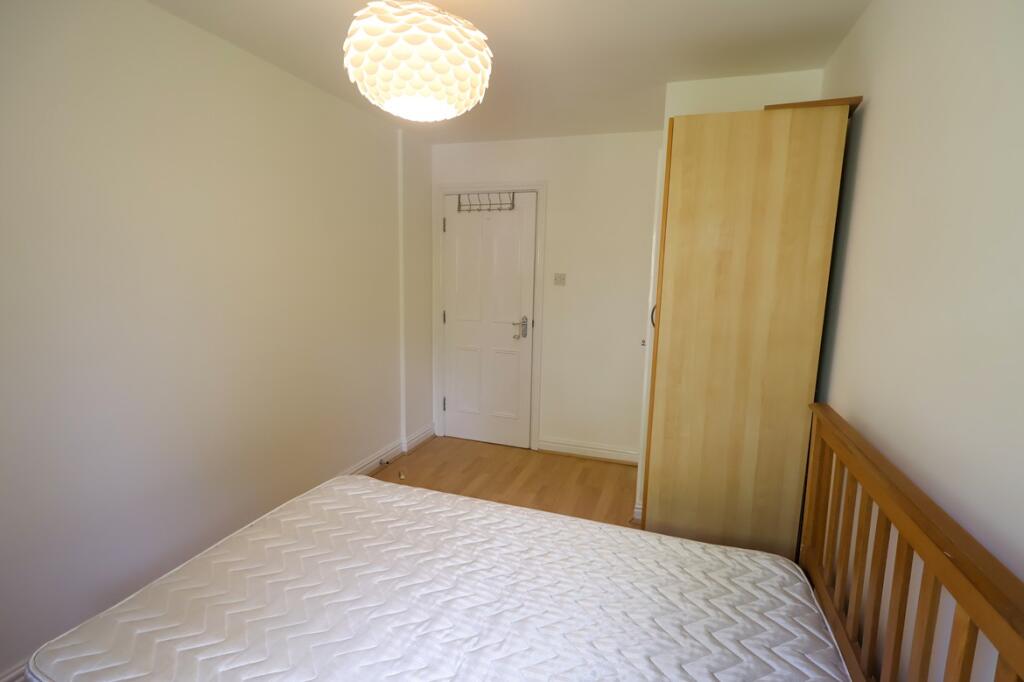 Bedroom 2 (2)