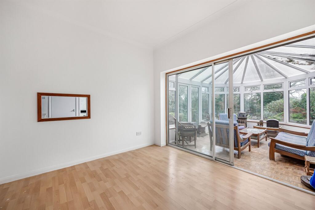 Snug