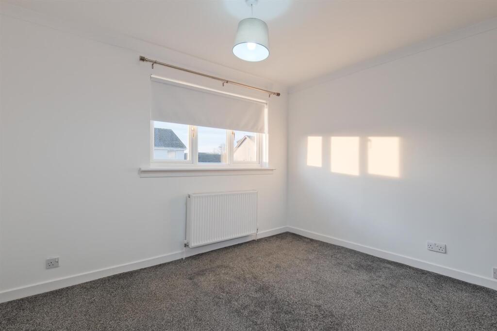 028-88 Currieside Avenue , Shotts , ML7 5RN.jpg