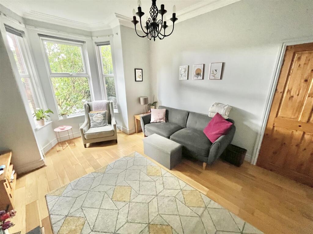 Lounge 3