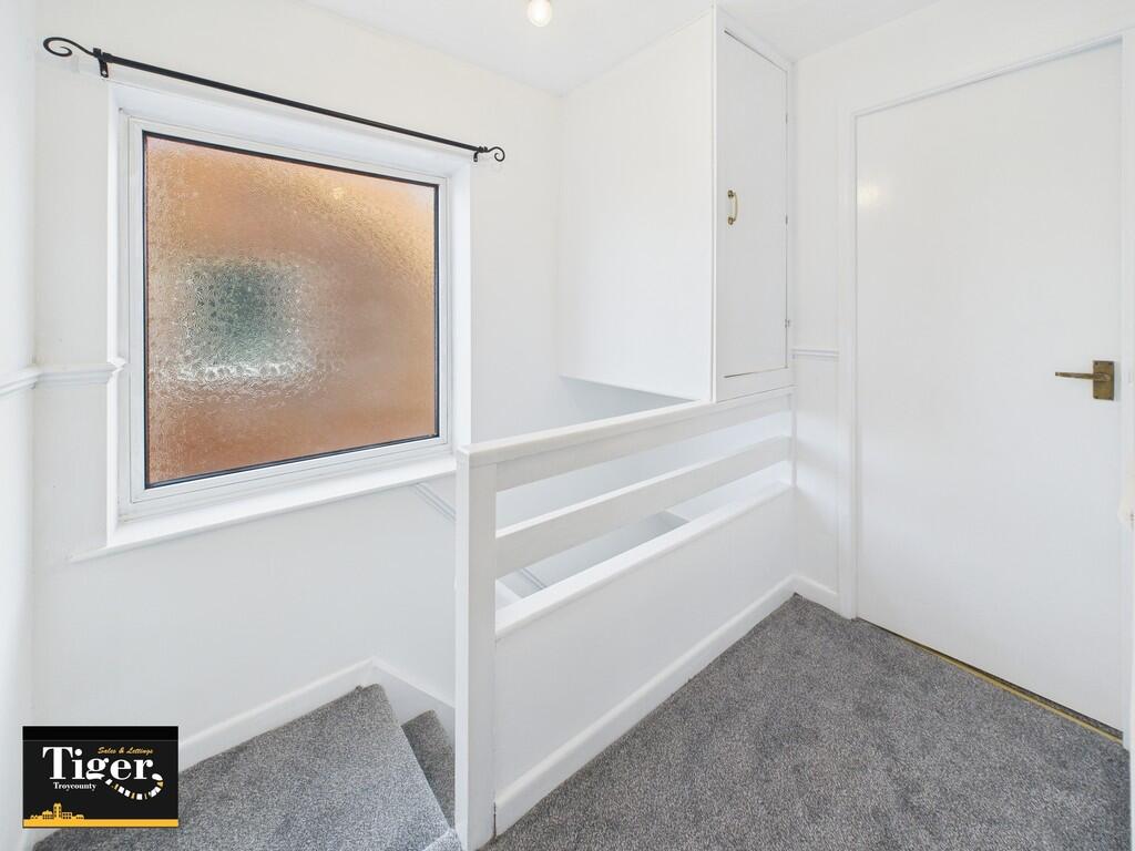 CAM02176G0-PR0769...