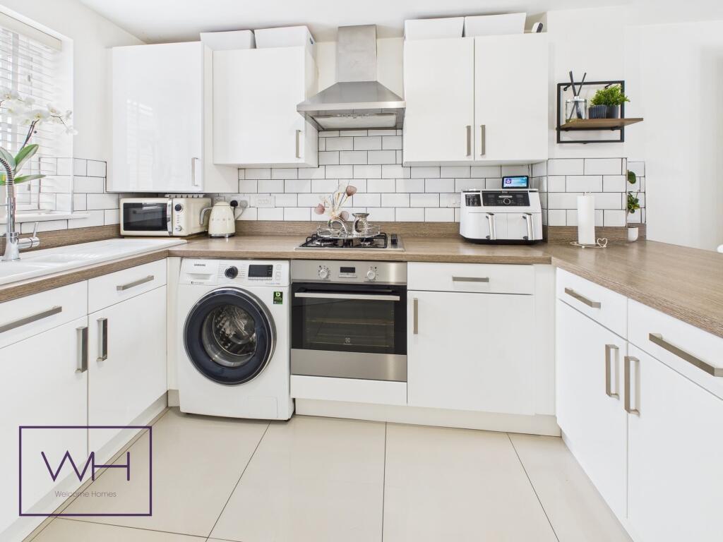 CAM03785G0-PR0222-ST