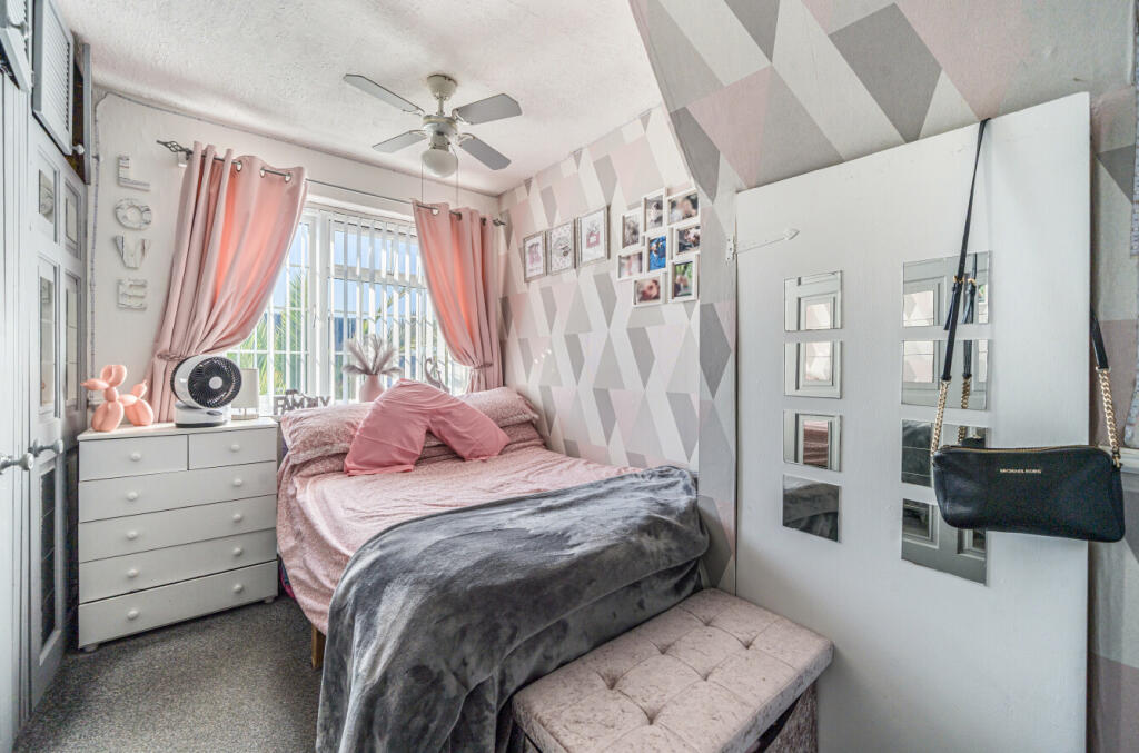 1360091-15-68d500...