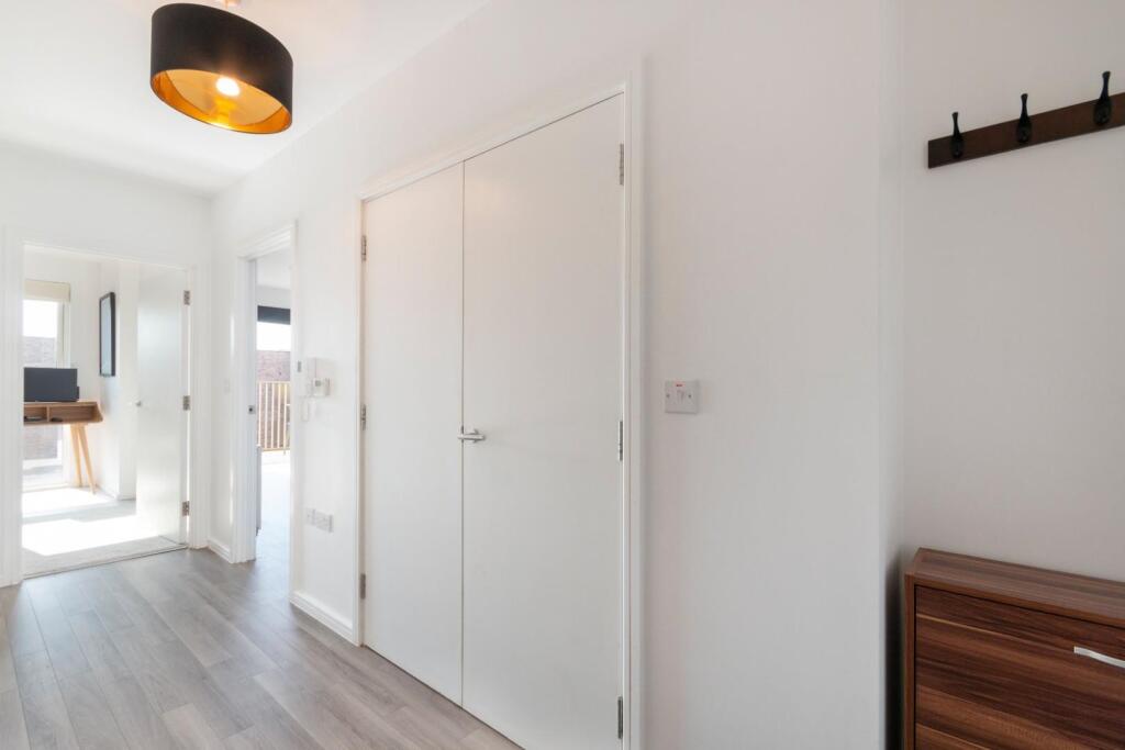 F12 5 Selbourne Avenue Ph10.jpg