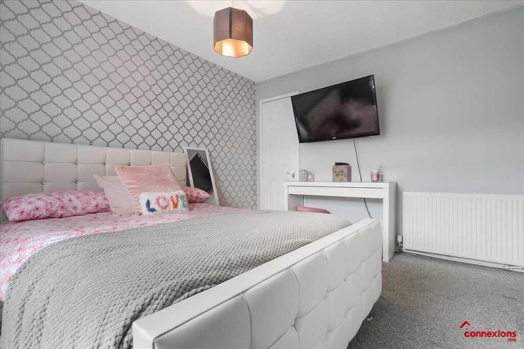 Bedroom One (2)
