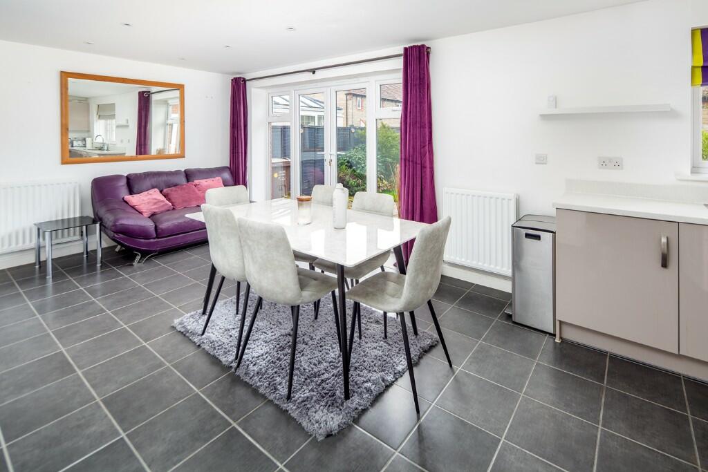 Kitchen/Family/Diner