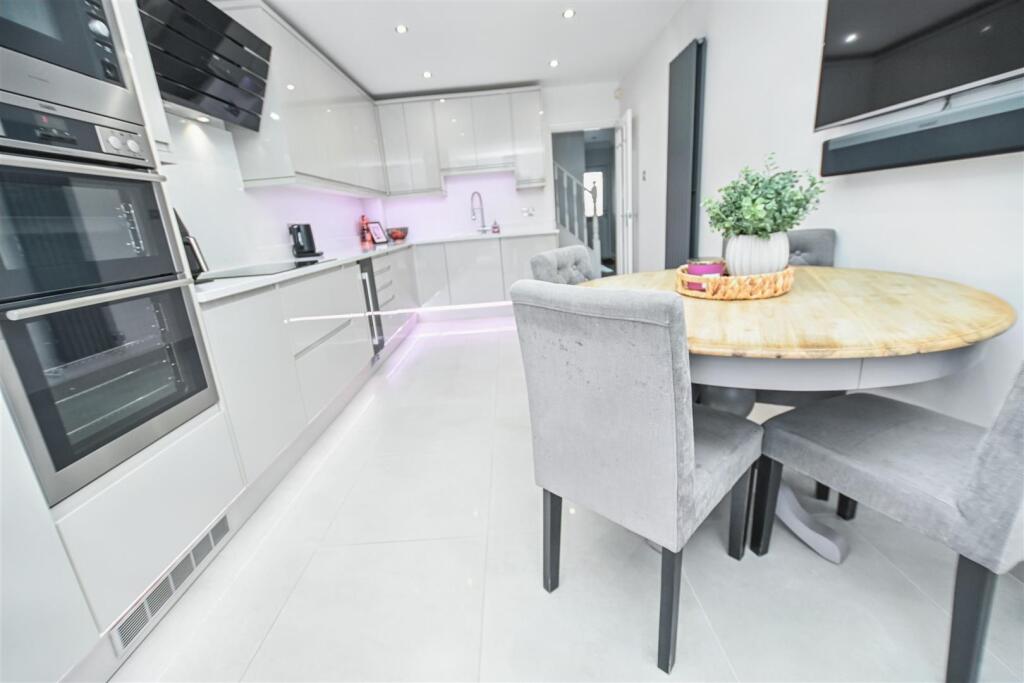Kitchen Diner