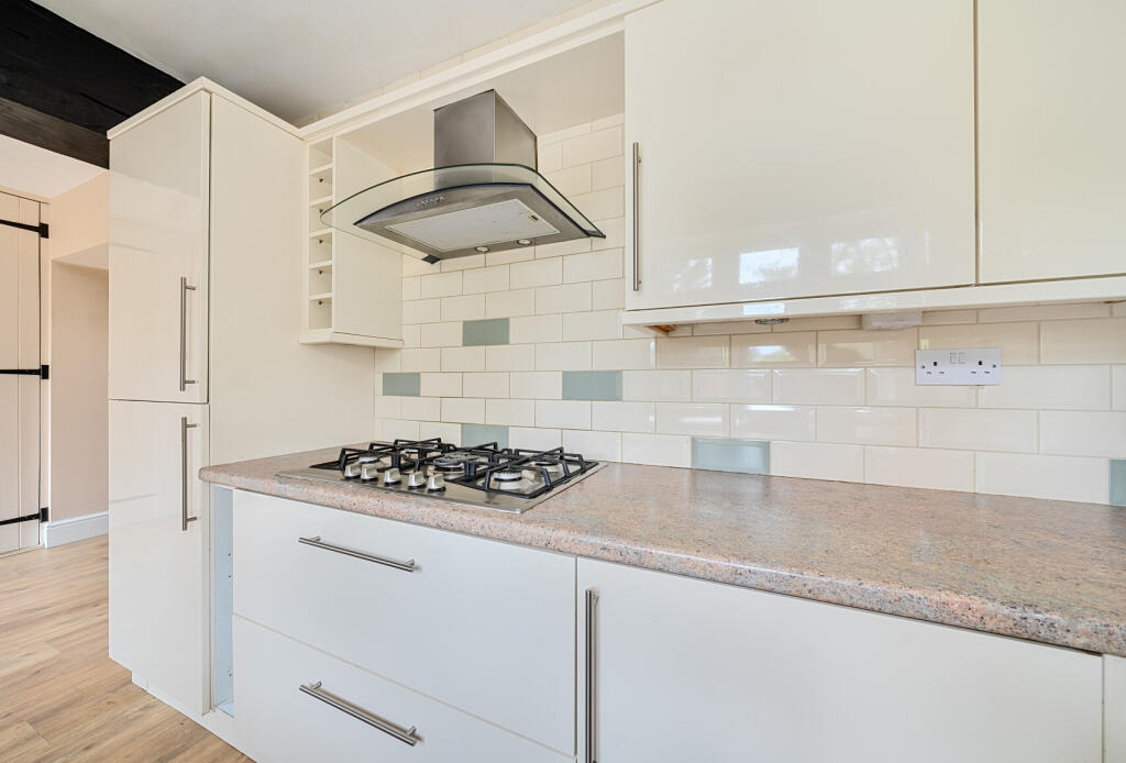 1304516-13-6846f9...