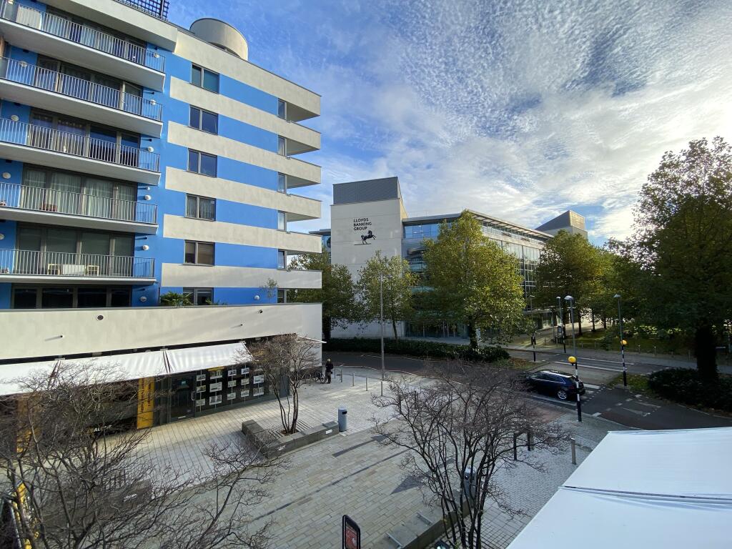 Photo 11