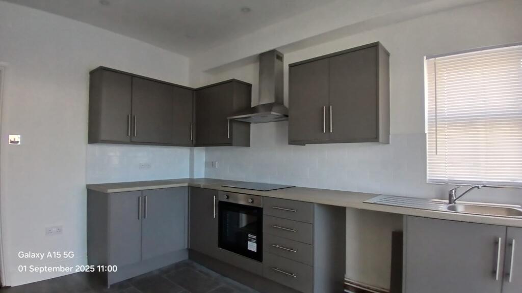 1 North Road 01.09 (15)
