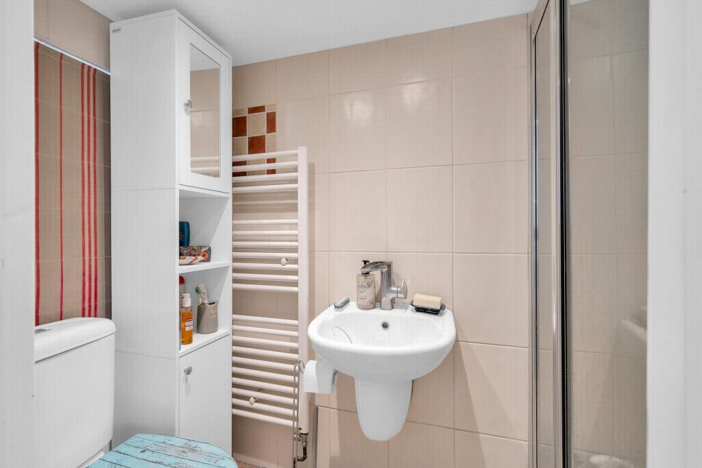 En-suite shower room