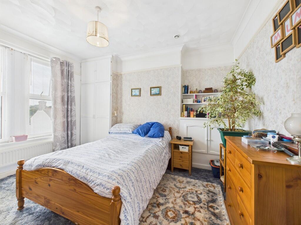 CAM03974G0-PR0173...