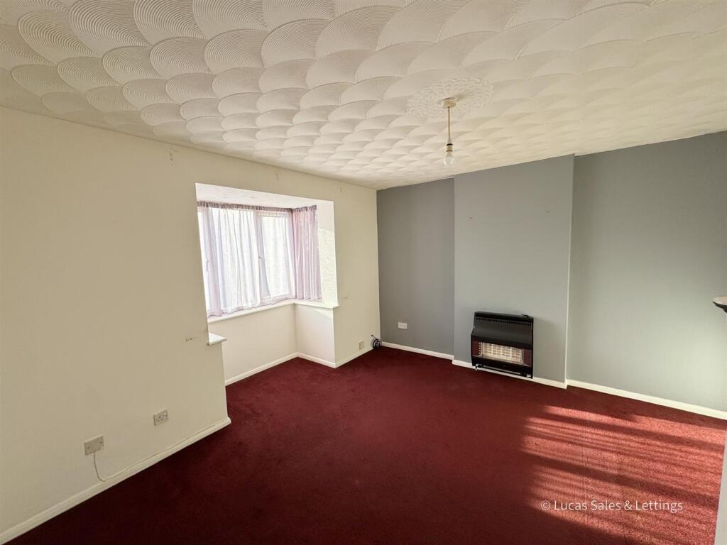 42 Brambleside Ct Kettering-10.jpg