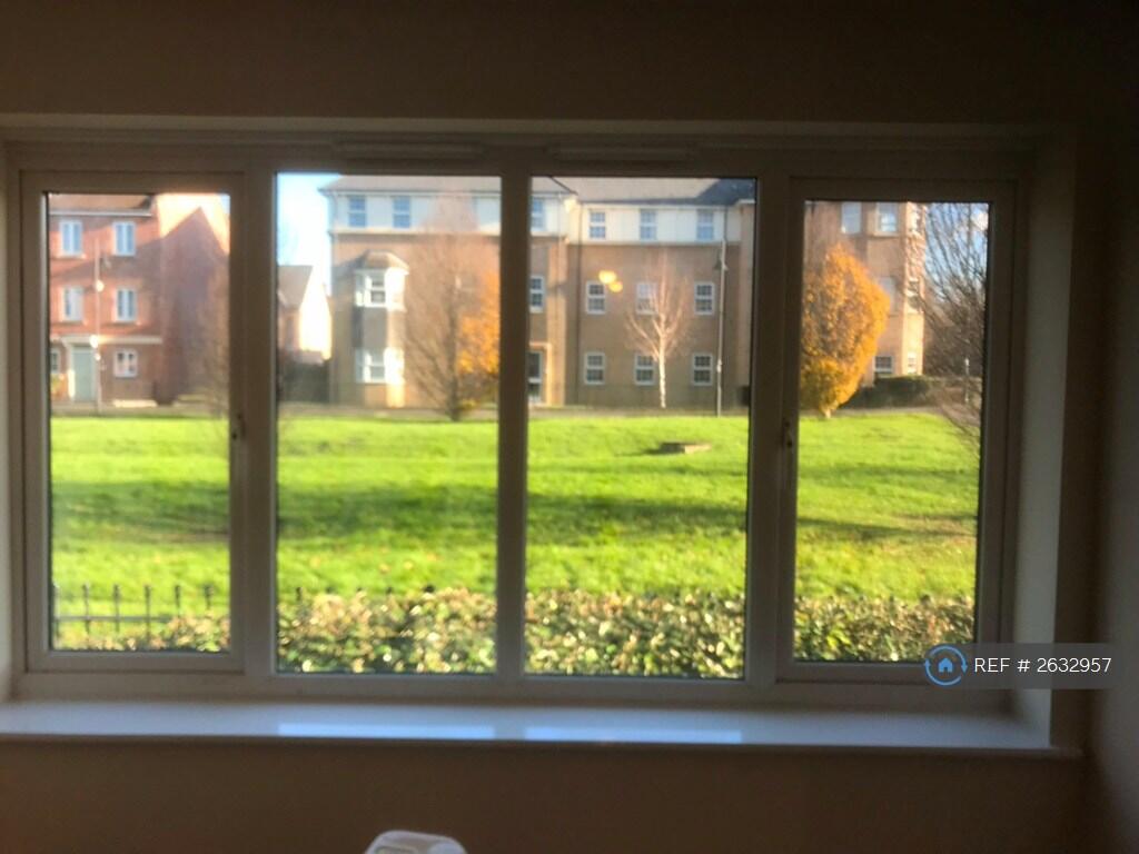 Lounge Overlooking Green