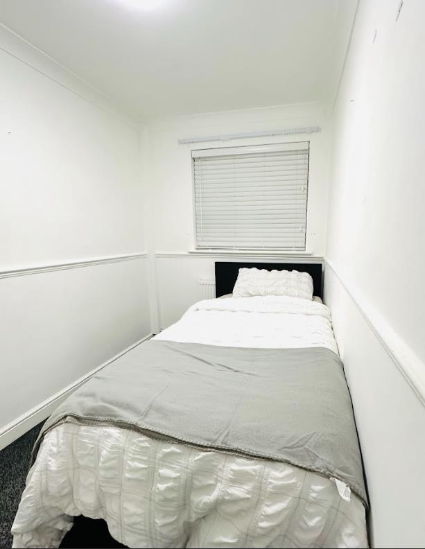 Bedroom 2.png