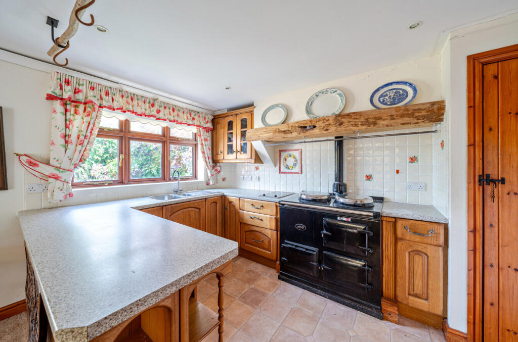 1328579-3-6880cb8...