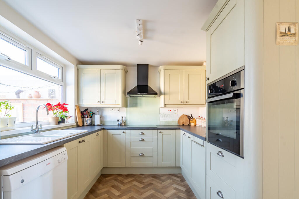 Kitchen/Dining Ro...