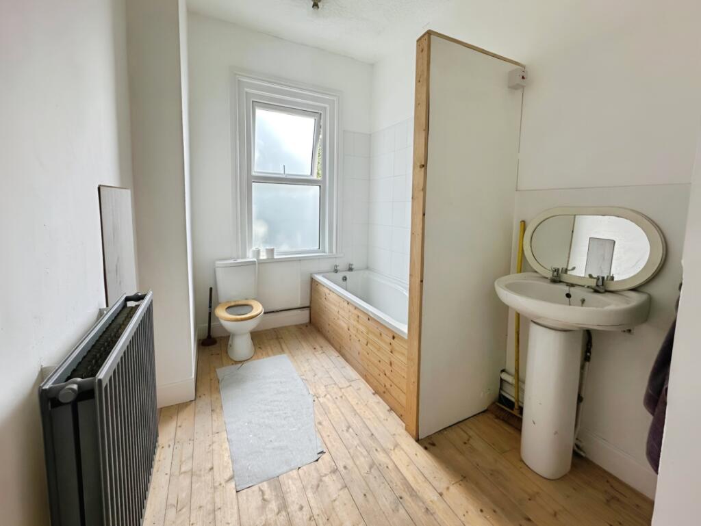 pbox-bathroom-323482.jpeg