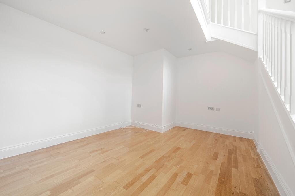 1318409-18-6880f0...