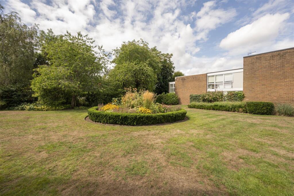 56 Cottenham Drive,14.jpg