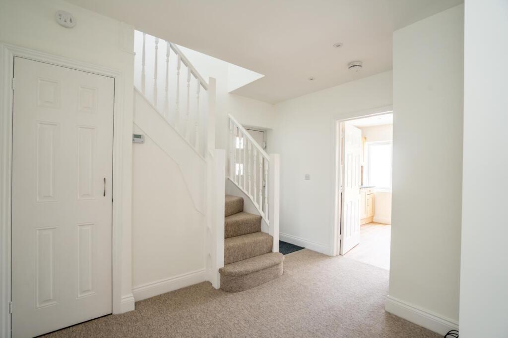 Hallway.jpg