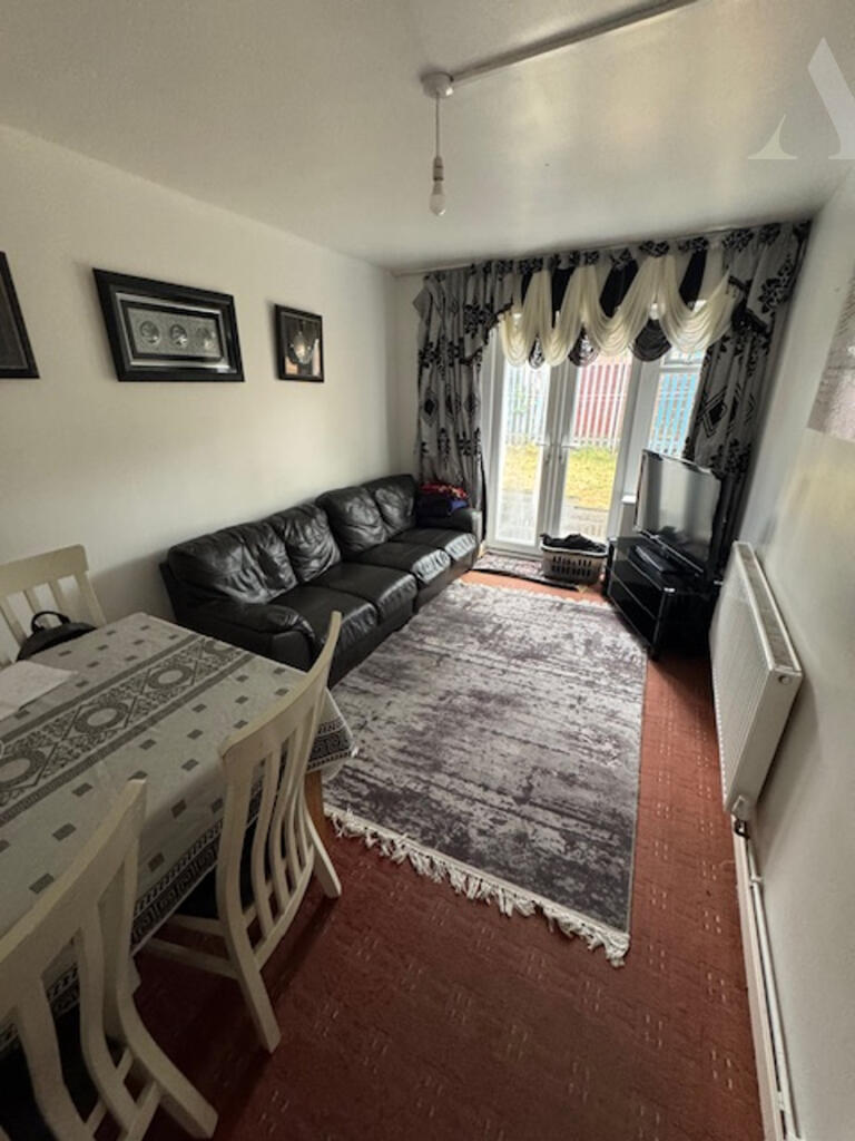 5 azalea dining room