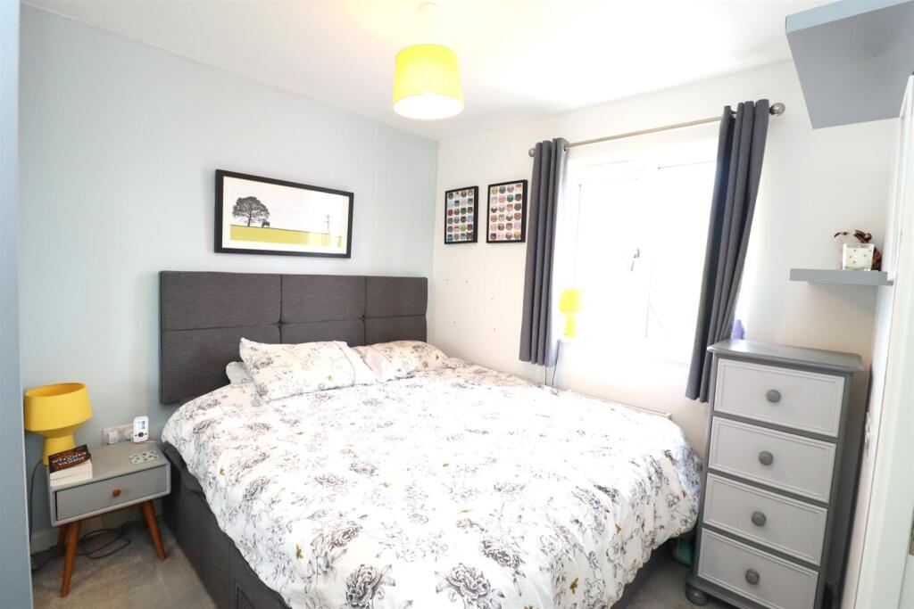 Bedroom one.JPG